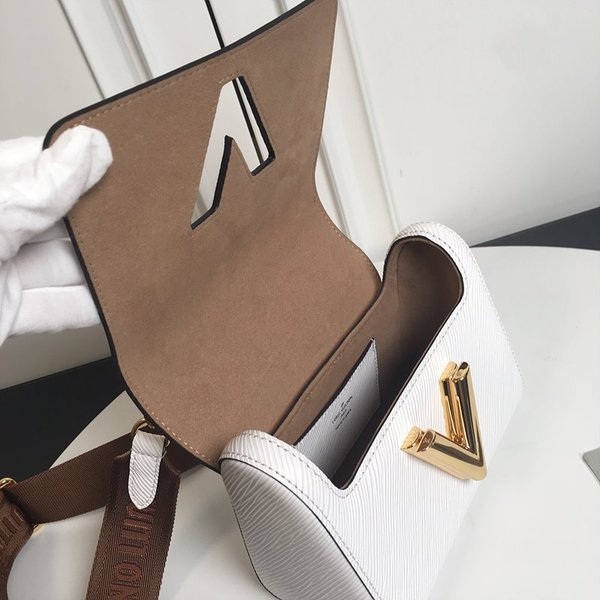 루이비통 에삐 트위스트 미니 화이트 [매장가 270만원대]