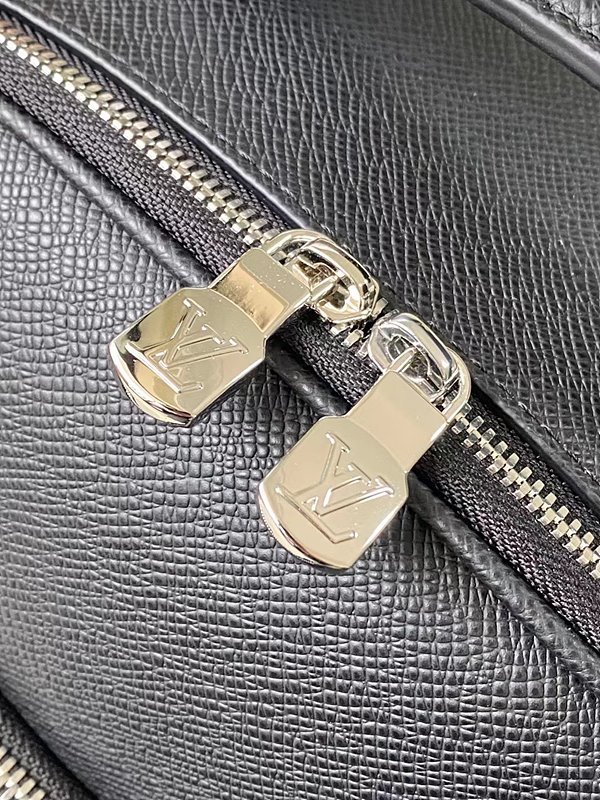 루이비통 애비뉴 백팩 블랙 [매장가 460만원대]