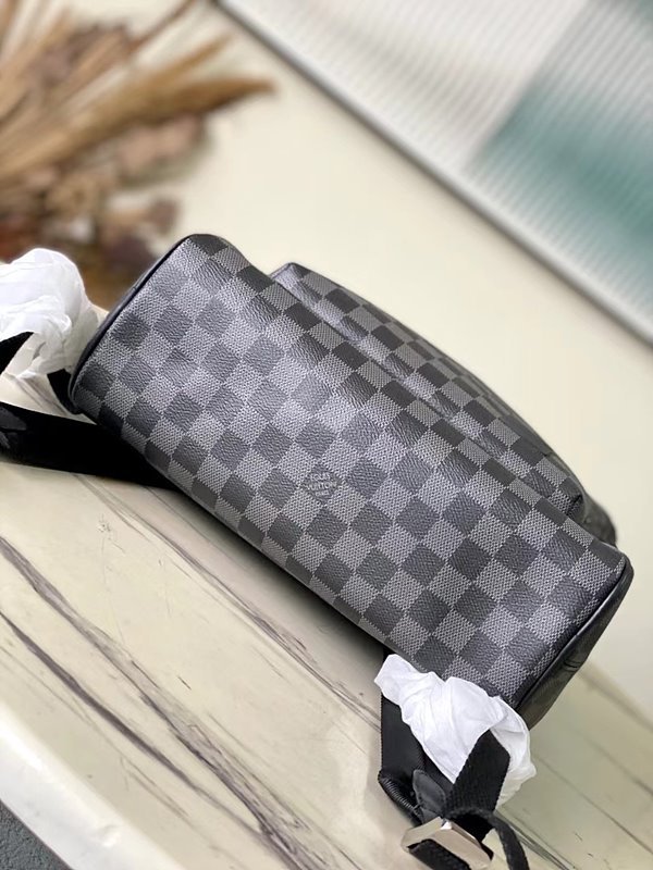 루이비통 애비뉴 백팩 다미에 블랙 [매장가 380만원대]