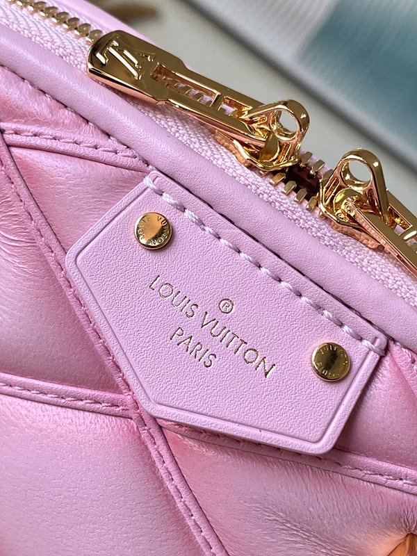 루이비통 알마 BB 로사벨라 [매장가 560만원대]