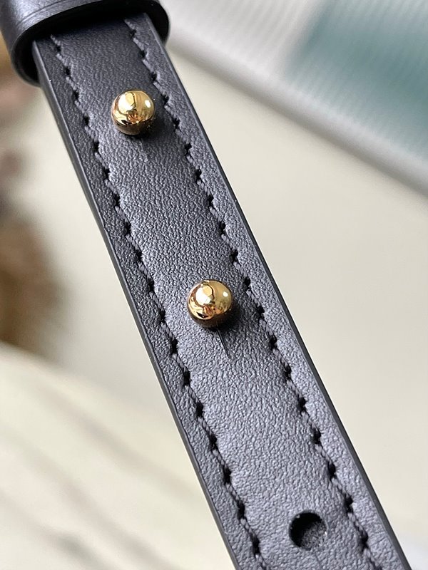 루이비통 아틀란티스 BB [매장가 370만원대]