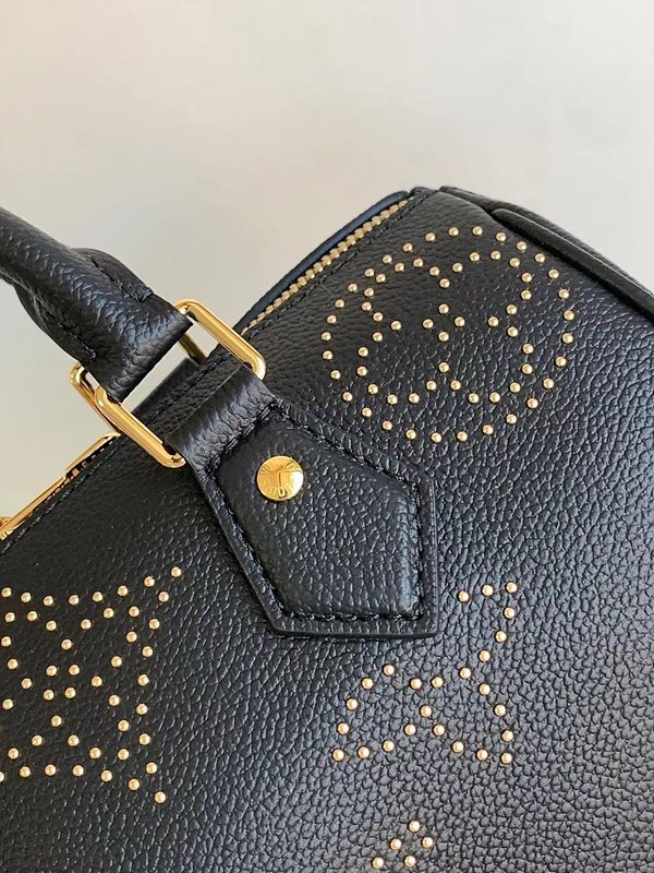 루이비통 스피디 반둘리에 25 블랙 [매장가 400만원대]