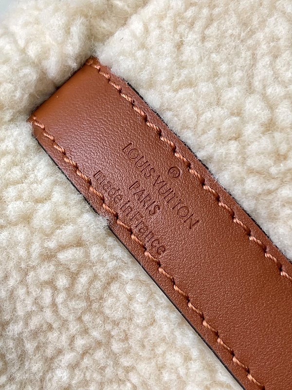 루이비통 스피디 반둘리에 25 [매장가 530만원대]