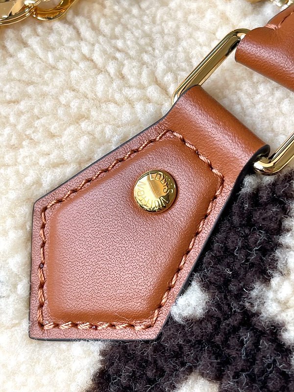 루이비통 스피디 반둘리에 25 [매장가 530만원대]