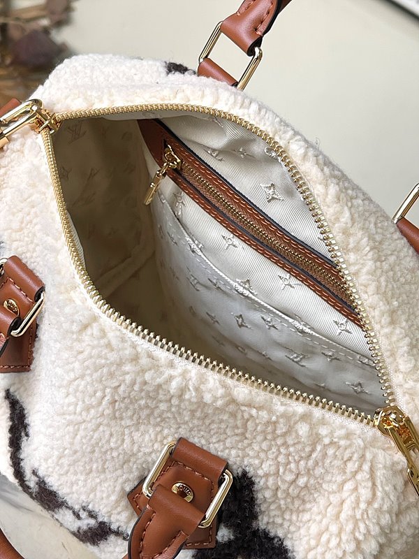 루이비통 스피디 반둘리에 25 [매장가 530만원대]