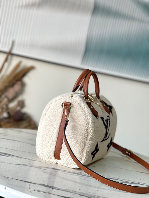 루이비통 스피디 반둘리에 25 [매장가 530만원대]