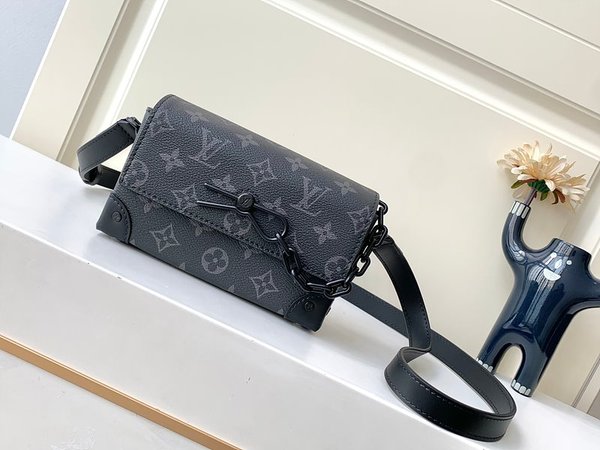 루이비통 스티머 웨어러블 월릿 블랙 [매장가 250만원대]