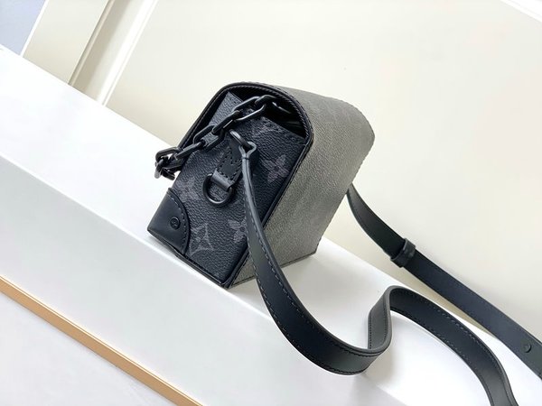 루이비통 스티머 웨어러블 월릿 블랙 [매장가 250만원대]