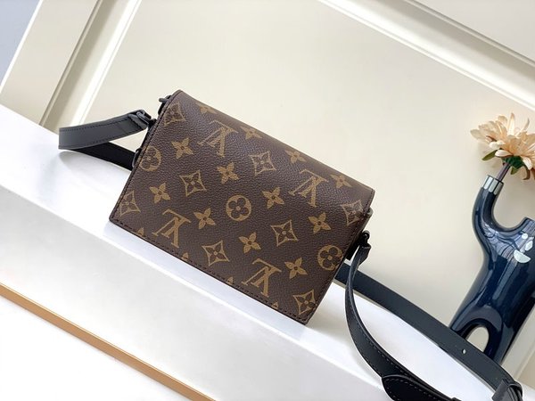 루이비통 스티머 웨어러블 월릿 모노그램 [매장가 250만원대]
