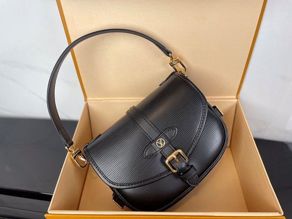 루이비통 소뮈르 BB 블랙 [매장가 350만원대]