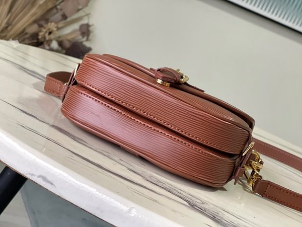 루이비통 소뮈르 BB 꼬냑 [매장가 350만원대]