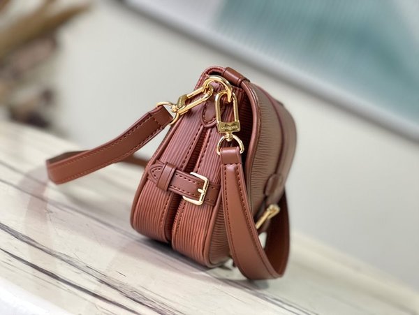 루이비통 소뮈르 BB 꼬냑 [매장가 350만원대]