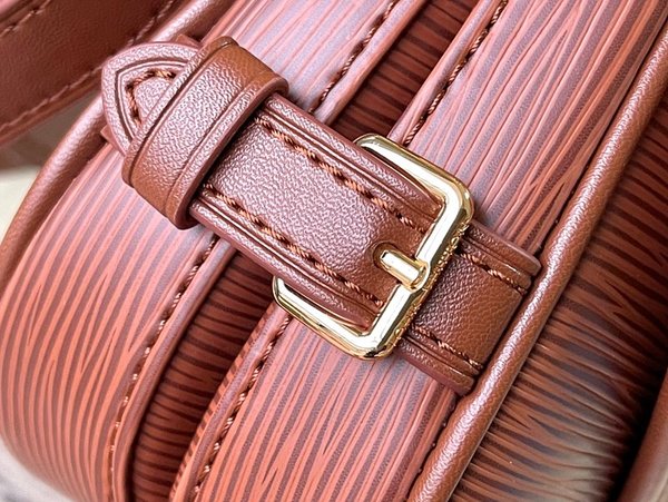 루이비통 소뮈르 BB 꼬냑 [매장가 350만원대]