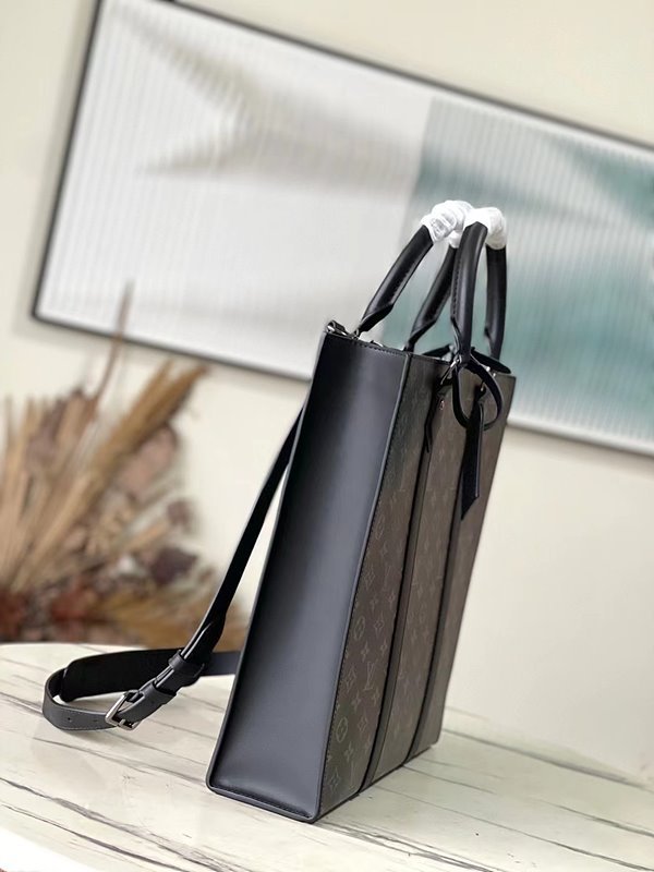 루이비통 삭 플라 [매장가 380만원대]