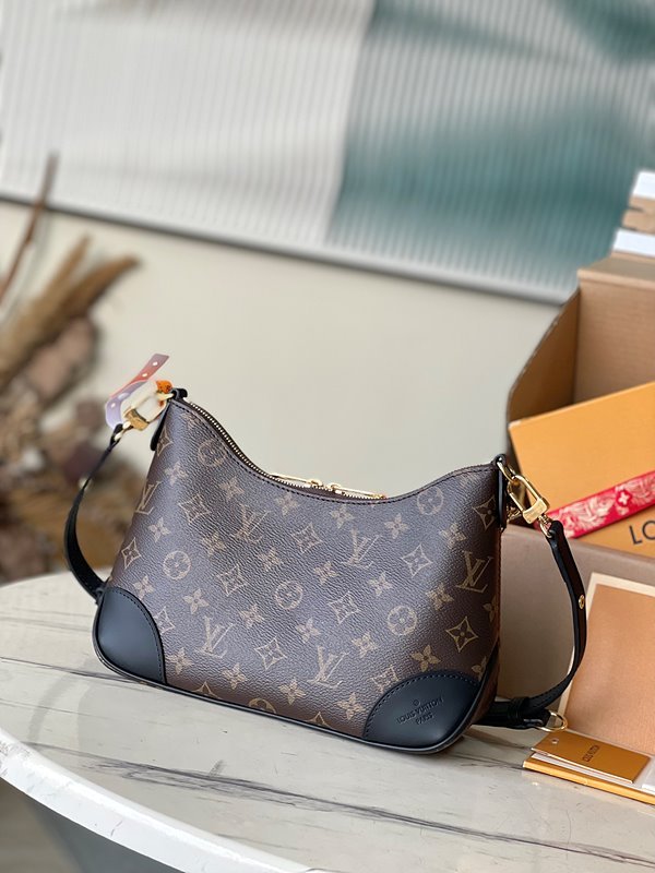 루이비통 불로뉴 블랙 [매장가 310만원대]