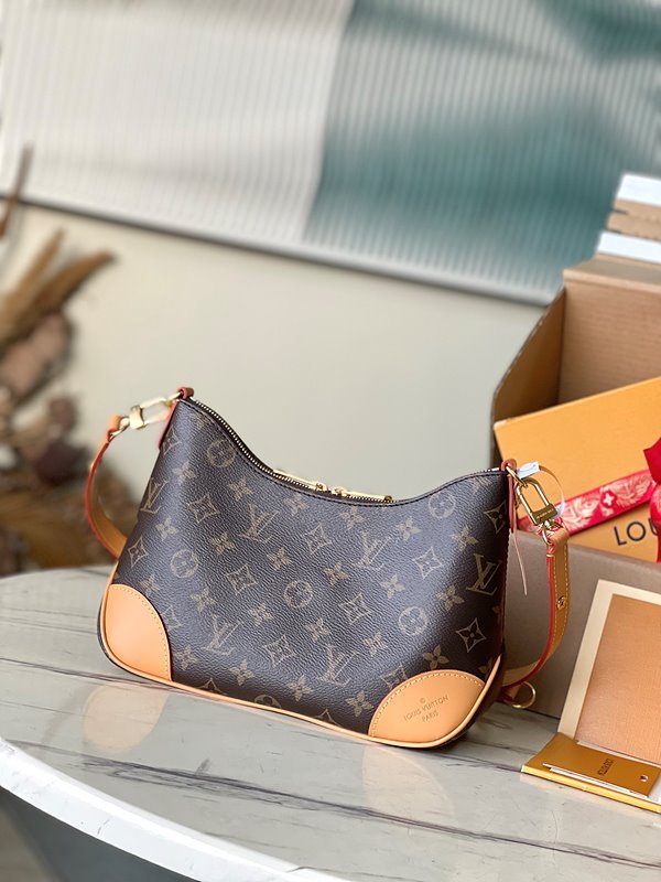 루이비통 불로뉴 내추럴 [매장가 310만원대]