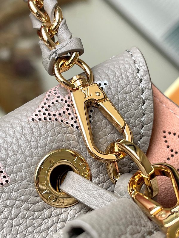 루이비통 벨라 [매장가 560만원대]