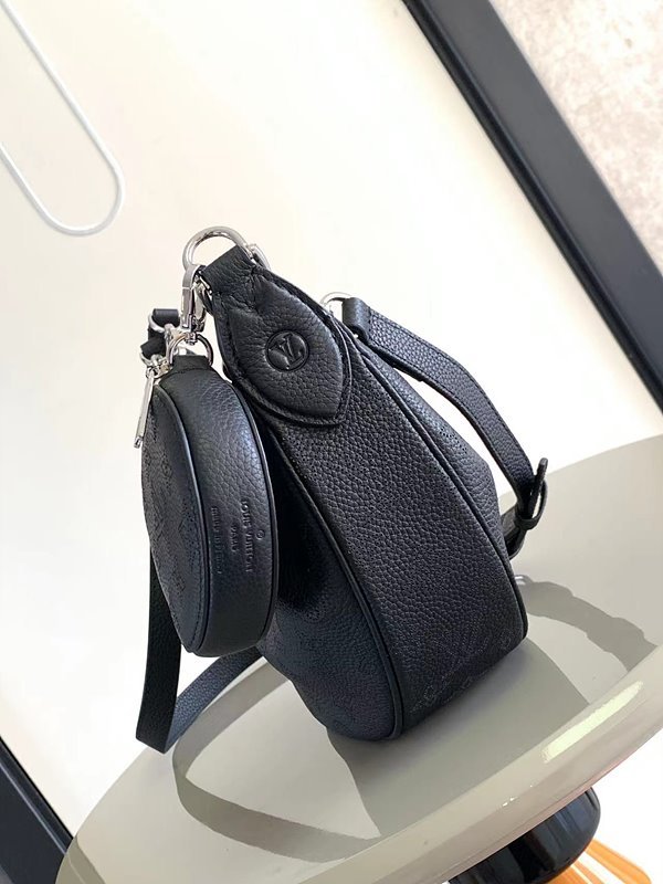 루이비통 바이아 PM 블랙 [매장가 530만원대]