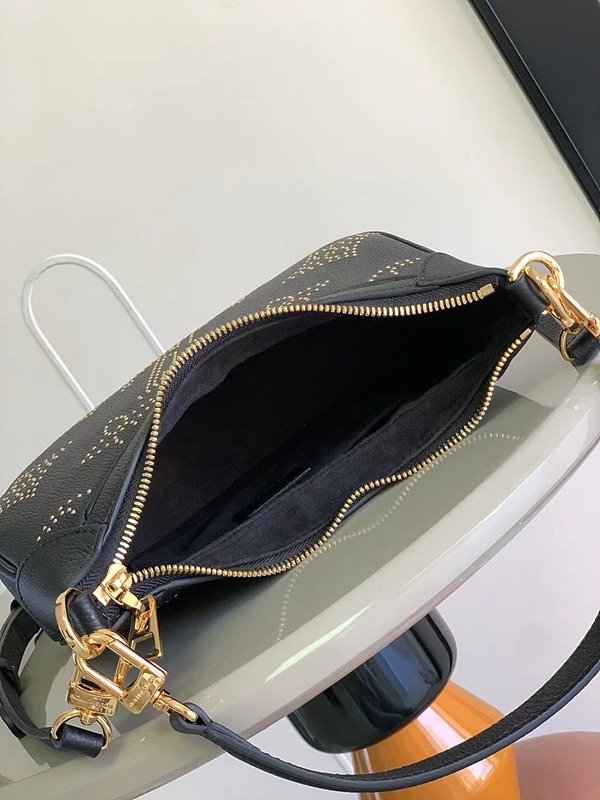 루이비통 바가텔 [매장가 370만원대]