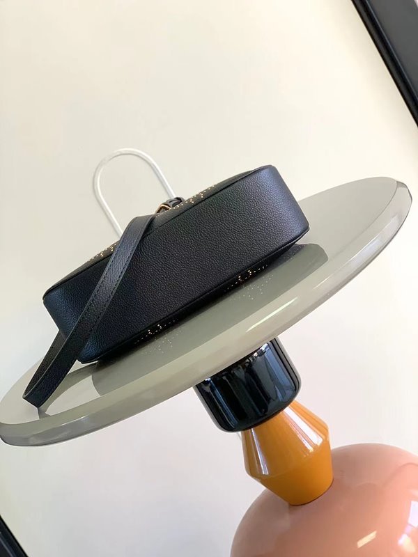 루이비통 바가텔 [매장가 370만원대]