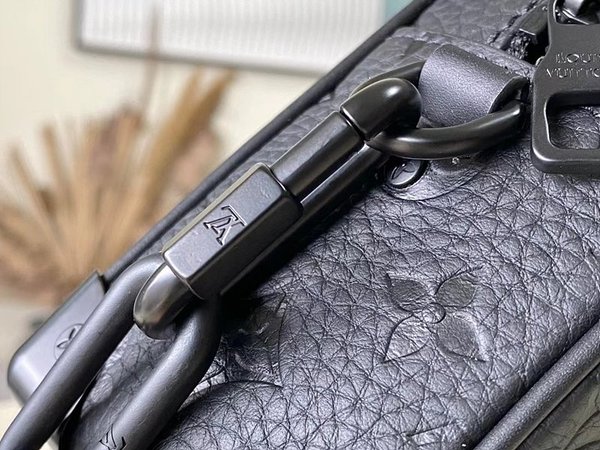 루이비통 미니 소프트 트렁크 모노그램 토뤼옹 [매장가 560만원대]