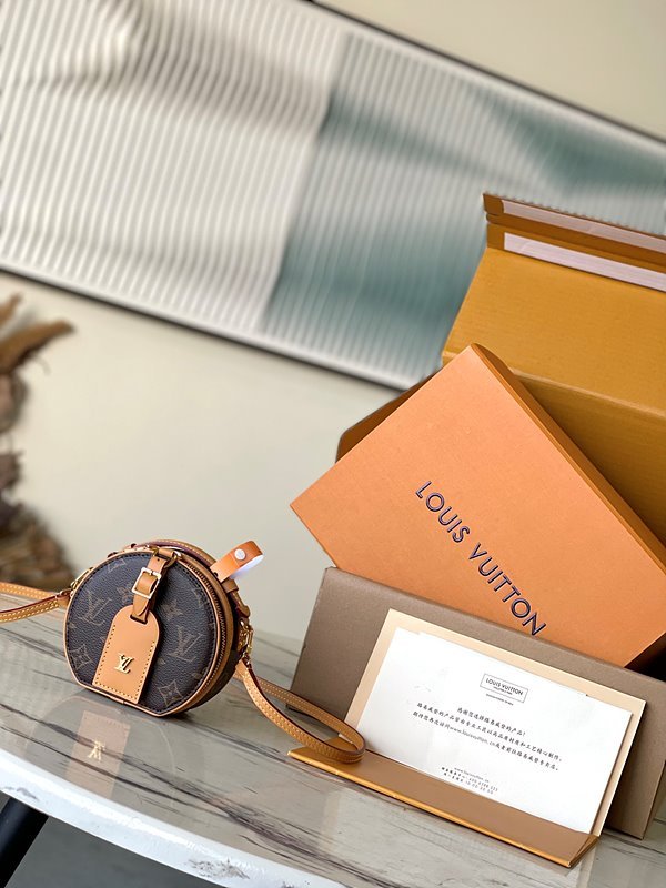 루이비통 미니 부아뜨 샤포 모노그램 [매장가 300만원대]