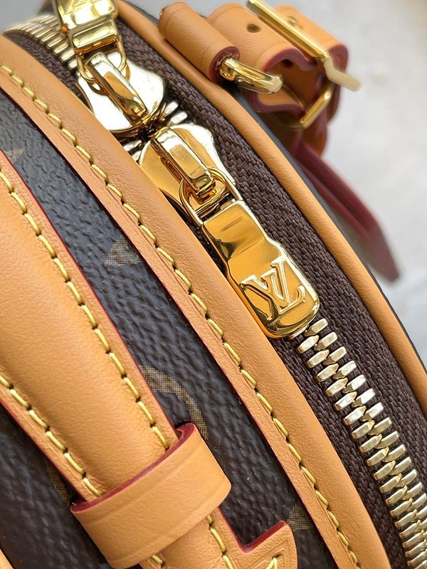 루이비통 미니 부아뜨 샤포 모노그램 [매장가 300만원대]