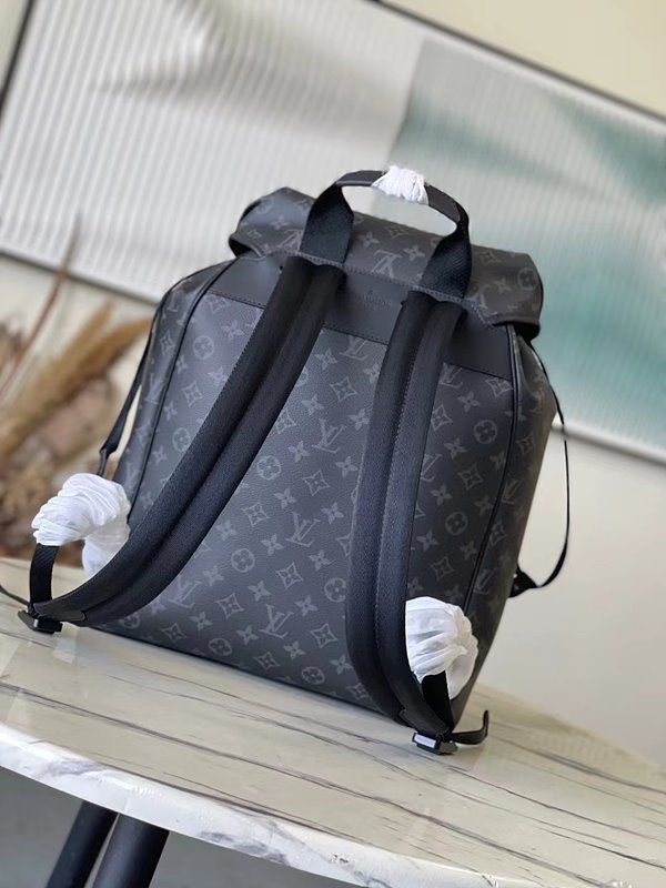 루이비통 몽수리 백팩 [매장가 420만원대]