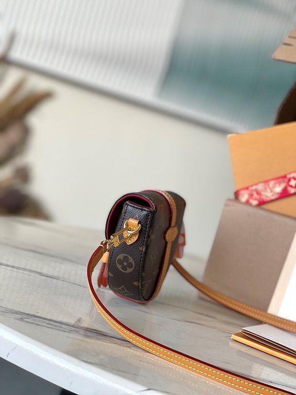 루이비통 마이크로 샹티이 [매장가 210만원대]