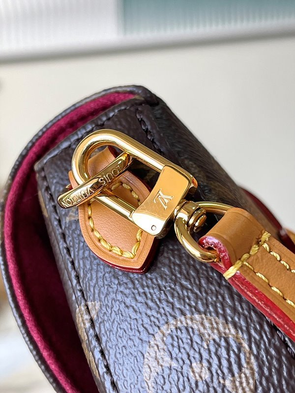 루이비통 마이크로 샹티이 [매장가 210만원대]