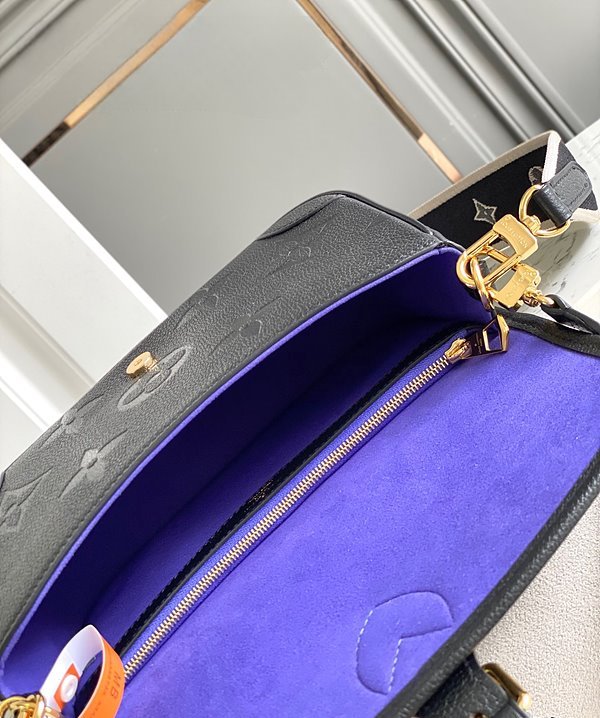 루이비통 다이앤 블랙 [매장가 350만원대]