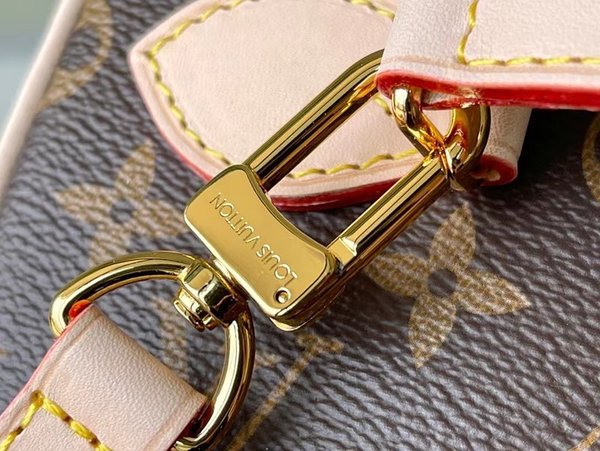 루이비통 니스 BB [매장가 160만원대]