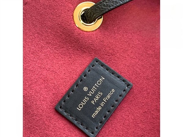 루이비통 네오노에 MM 블랙/베이지 [매장가 370만원대]