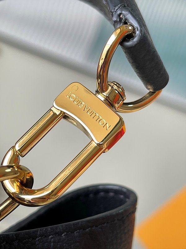 루이비통 네오노에 MM 블랙 [매장가 350만원대]