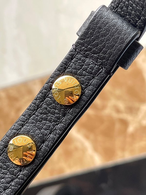 루이비통 네오노에 MM 블랙 [매장가 350만원대]