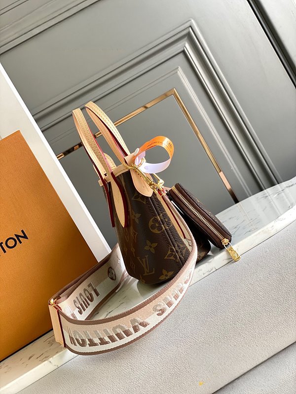 루이비통 네버풀 BB 모노그램 [매장가 290만원대]