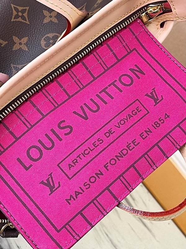 루이비통 네버풀 BB 모노그램 로즈스트랩 [매장가 330만원대]