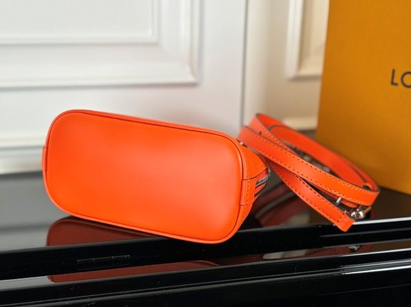 루이비통 나노 알마 오렌지레드 [매장가 250만원대]