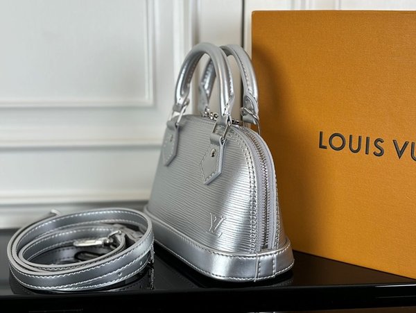 루이비통 나노 알마 실버 [매장가 250만원대]