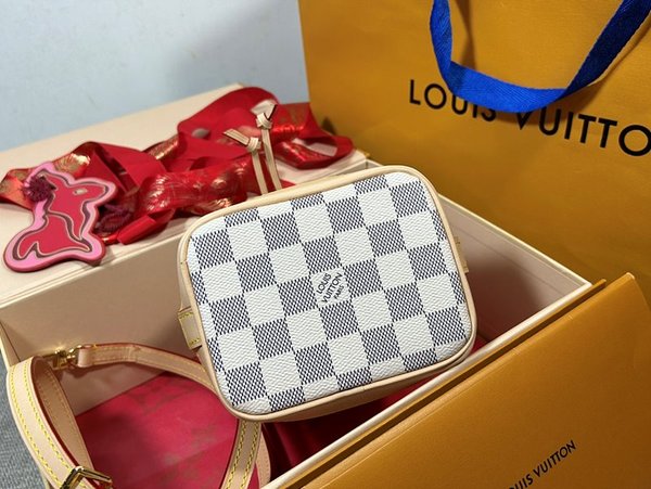 루이비통 나노 노에 [매장가 250만원대]