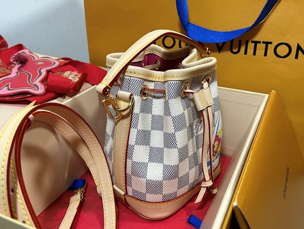 루이비통 나노 노에 [매장가 250만원대]