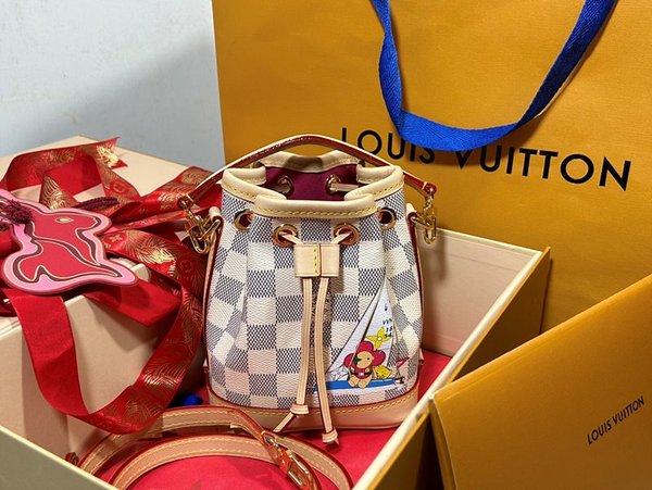 루이비통 나노 노에 [매장가 250만원대]