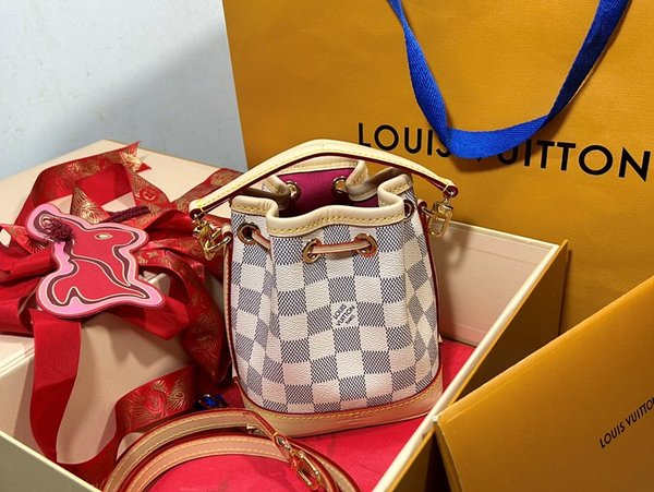 루이비통 나노 노에 [매장가 250만원대]