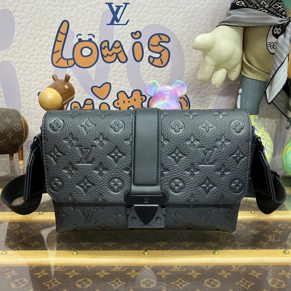 루이비통 S-케이프 메신저 블랙 [매장가 410만원대]