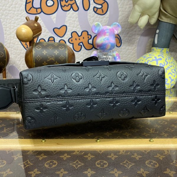 루이비통 S-케이프 메신저 블랙 [매장가 410만원대]