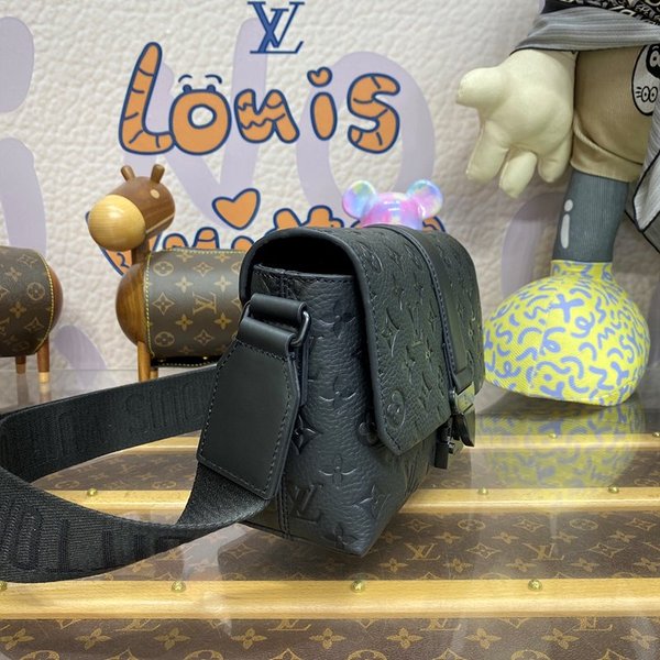 루이비통 S-케이프 메신저 블랙 [매장가 410만원대]