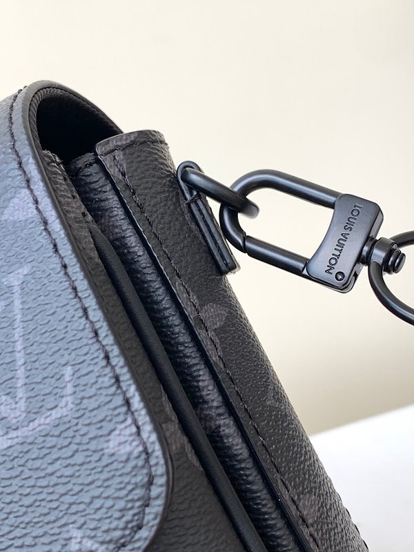 루이비통 S락 버티컬 웨어러블 월릿 블랙 [매장가 240만원대]