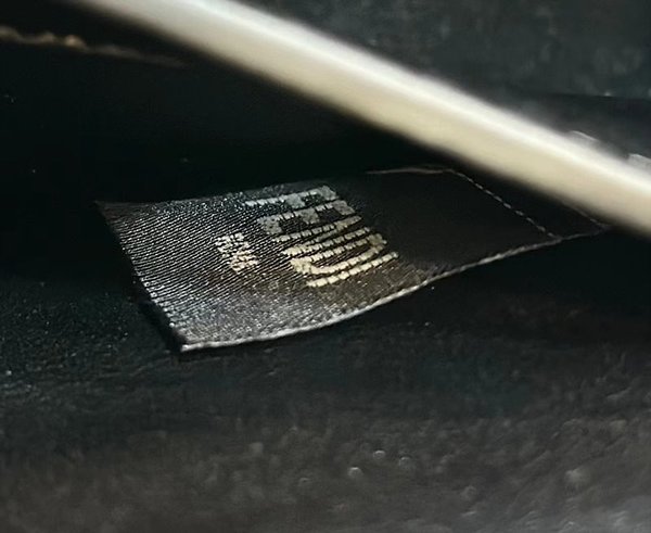 팬디 FENDI 피카부 I See U 쁘띠 [매장가 636만원대]