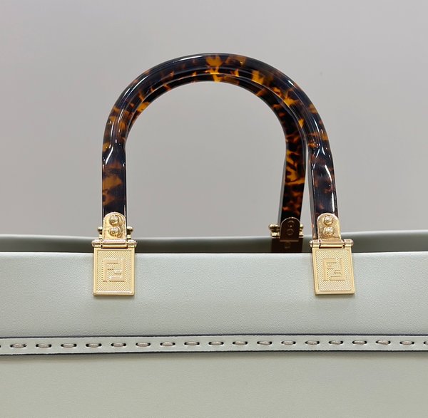 펜디 Fendi 선샤인 쇼퍼 백 미디움 / 민트그린 [매장가413만원대]