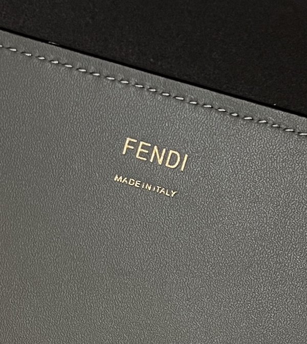 펜디 Fendi 선샤인 쇼퍼 백 미디움 / 그레이 [매장가413만원대]